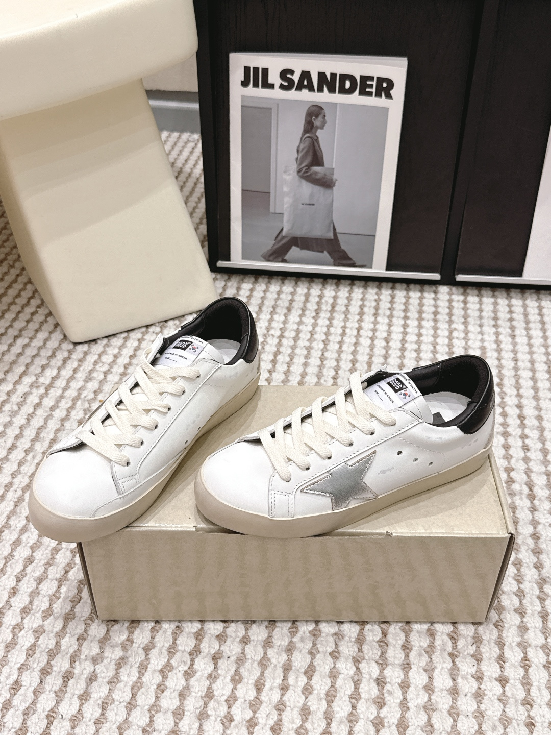 Женские кроссовки Golden Goose с металлической звездой