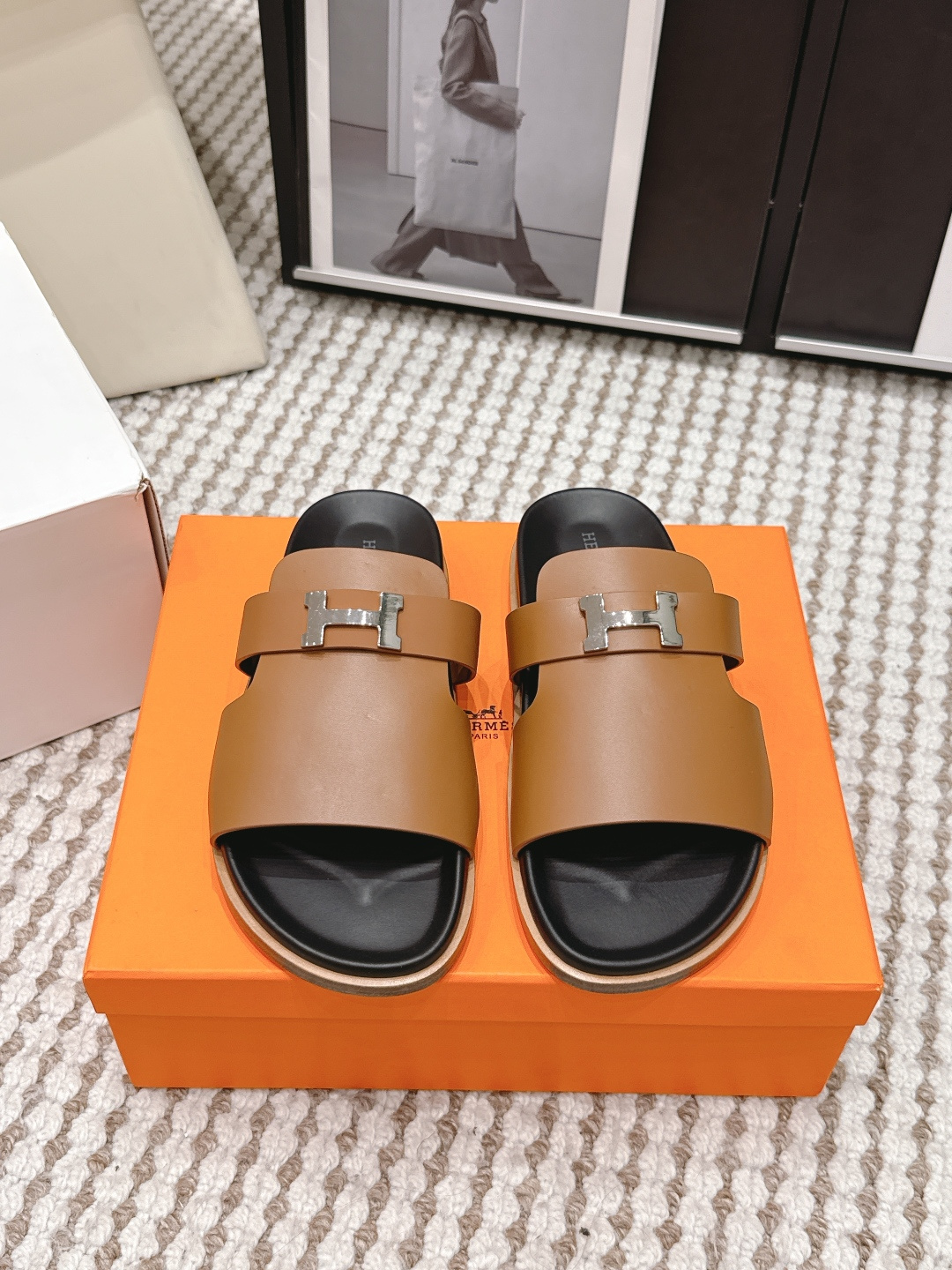 Женские кожаные шлёпанцы Oran с логотипом H Hermès