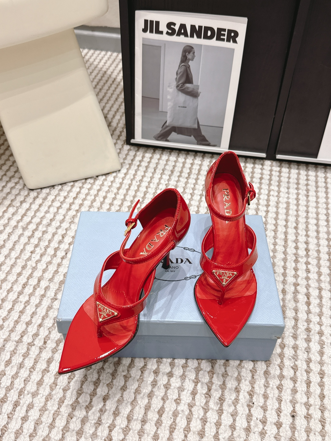 Prada Style Women's Shoes style reference detail image 4 from source 784843