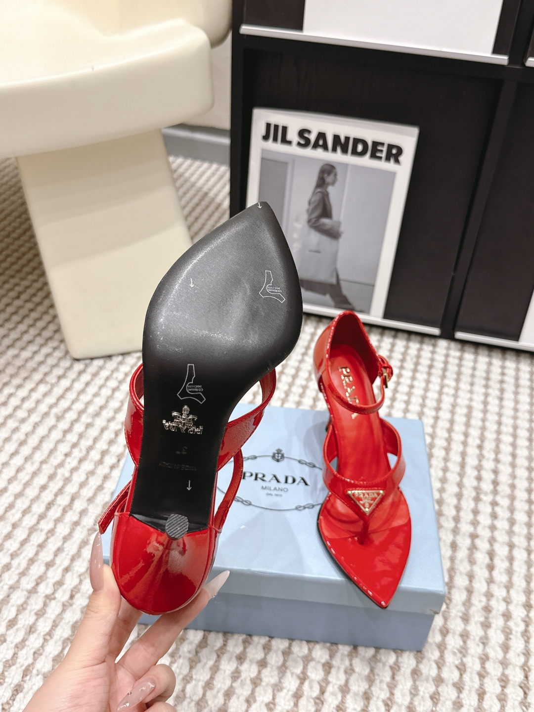 Prada Style Women's Shoes style reference detail image 9 from source 784843