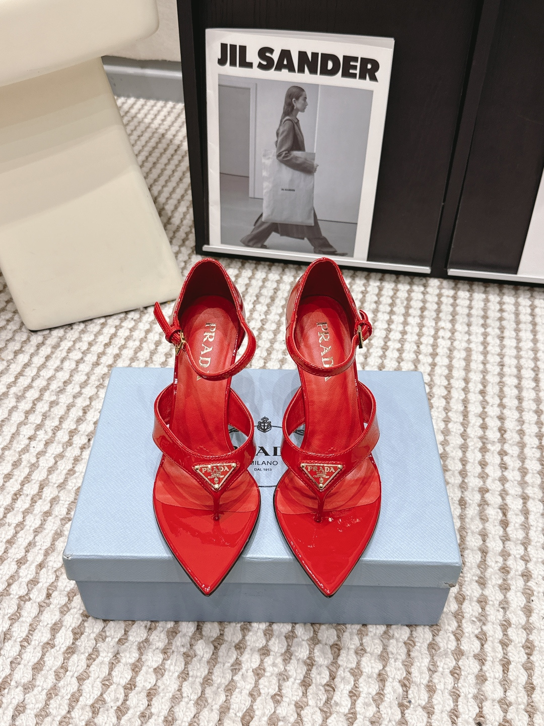 Prada Style Women's Shoes style reference detail image 1 from source 784843