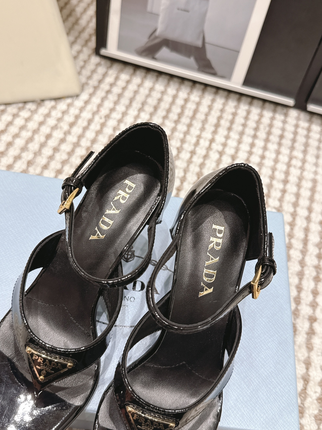 Prada Style Women's Shoes style reference detail image 7 from source 784844