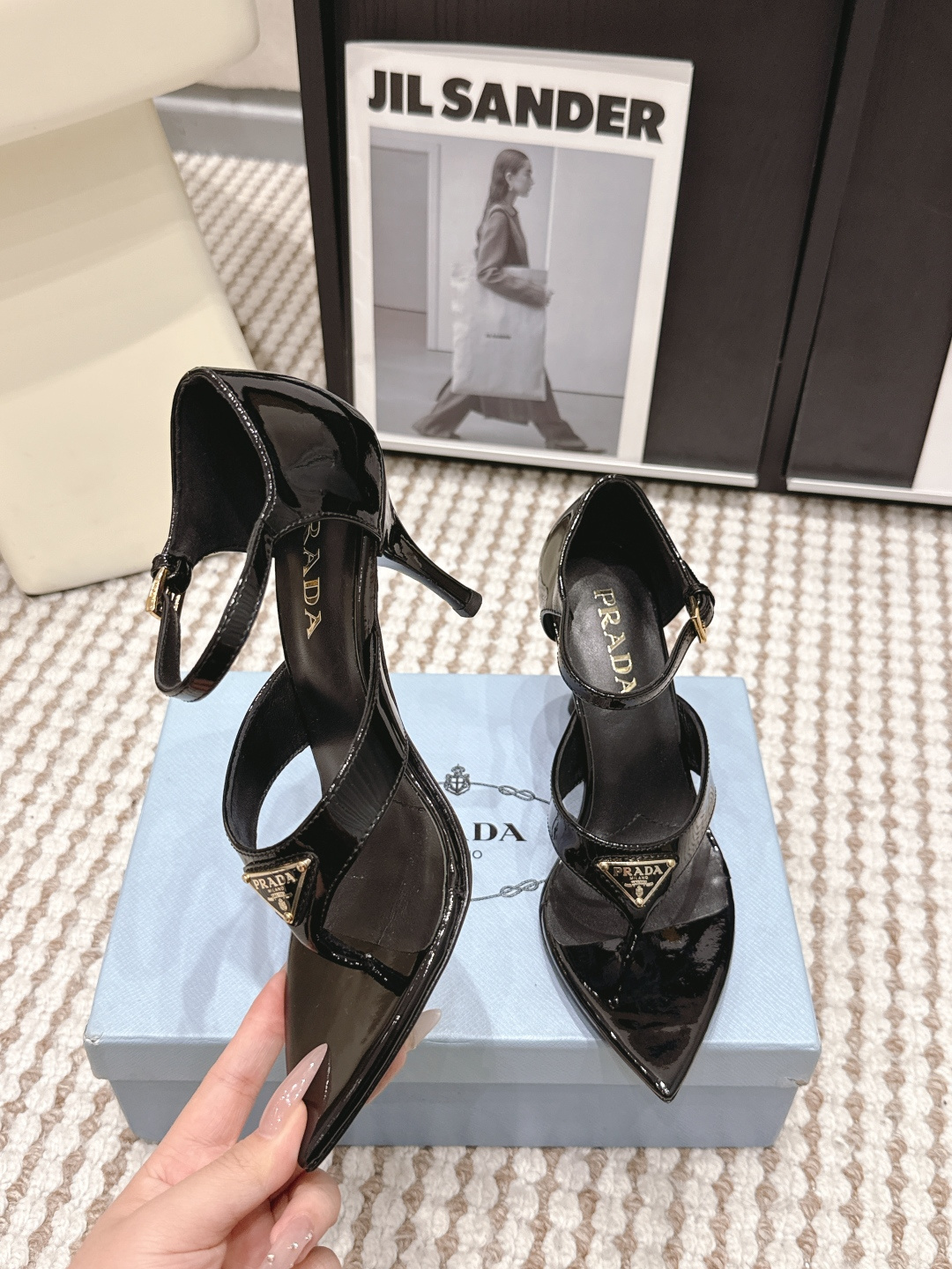 Prada Style Women's Shoes style reference detail image 5 from source 784844