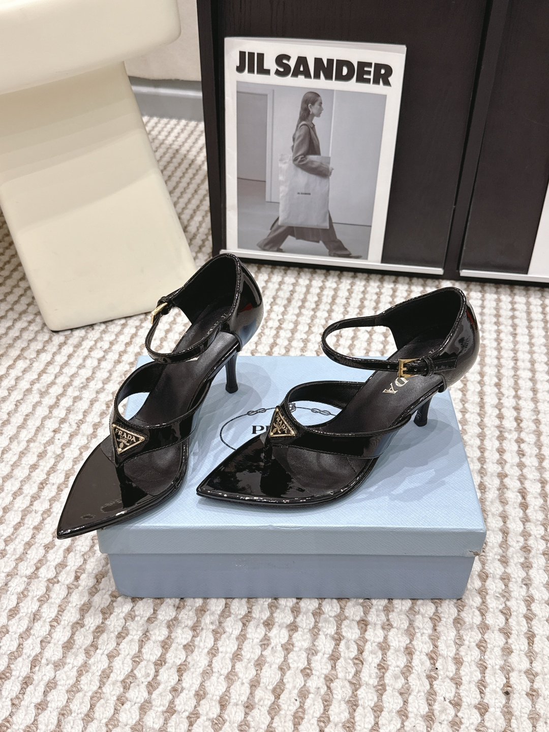 Prada Style Women's Shoes style reference detail image 3 from source 784844