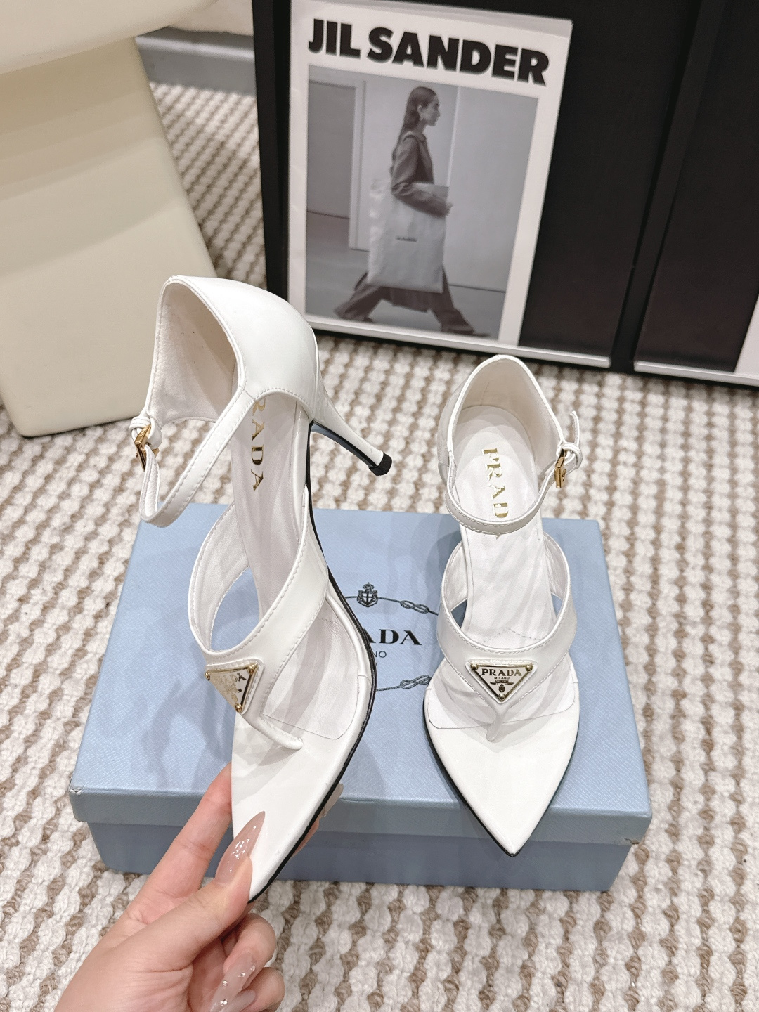 Prada Style Women's Shoes style reference detail image 5 from source 784845