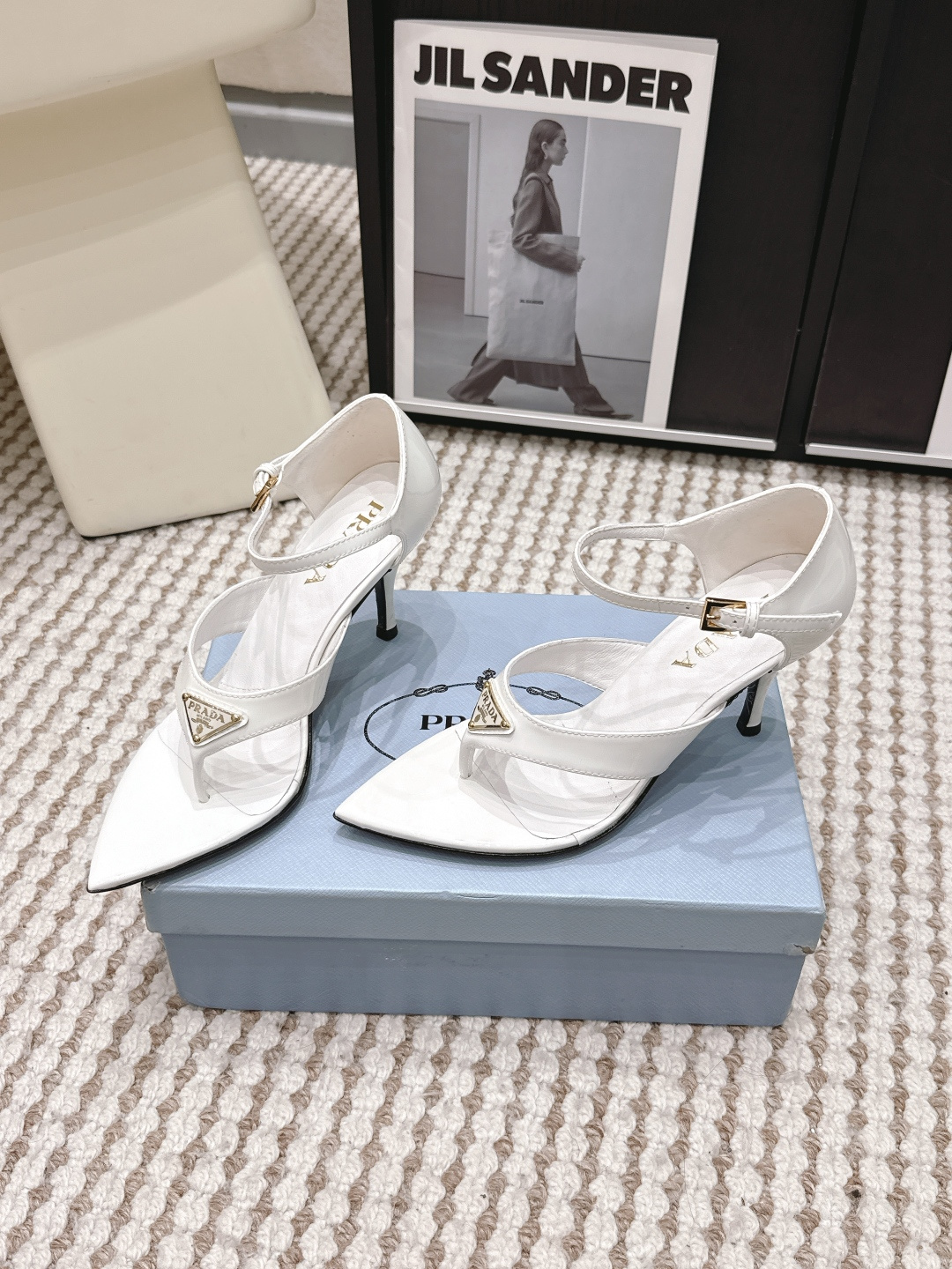Prada Style Women's Shoes style reference detail image 3 from source 784845