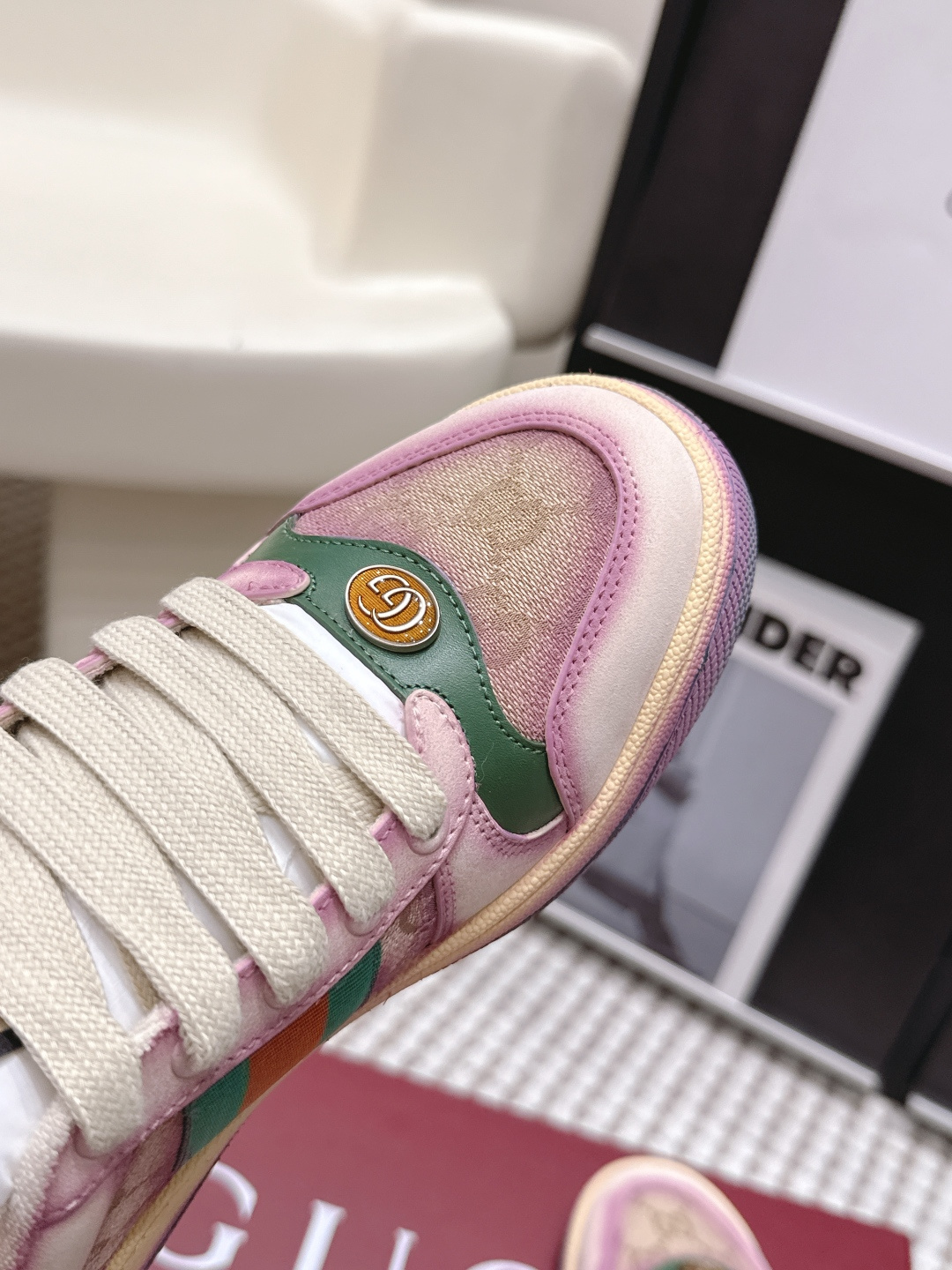 Gucci Style Leather Women's Shoes style reference detail image 9 from source 784615