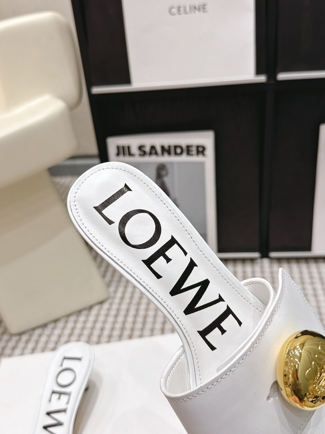 Loewe 罗意威LOEWE 26ss春夏最新款 ，小跟拖鞋