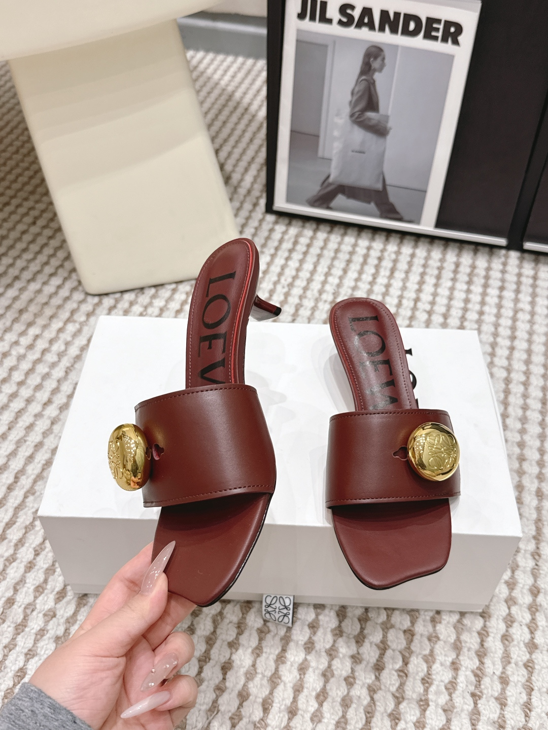 Loewe 罗意威LOEWE 26ss春夏最新款 ，小跟拖鞋