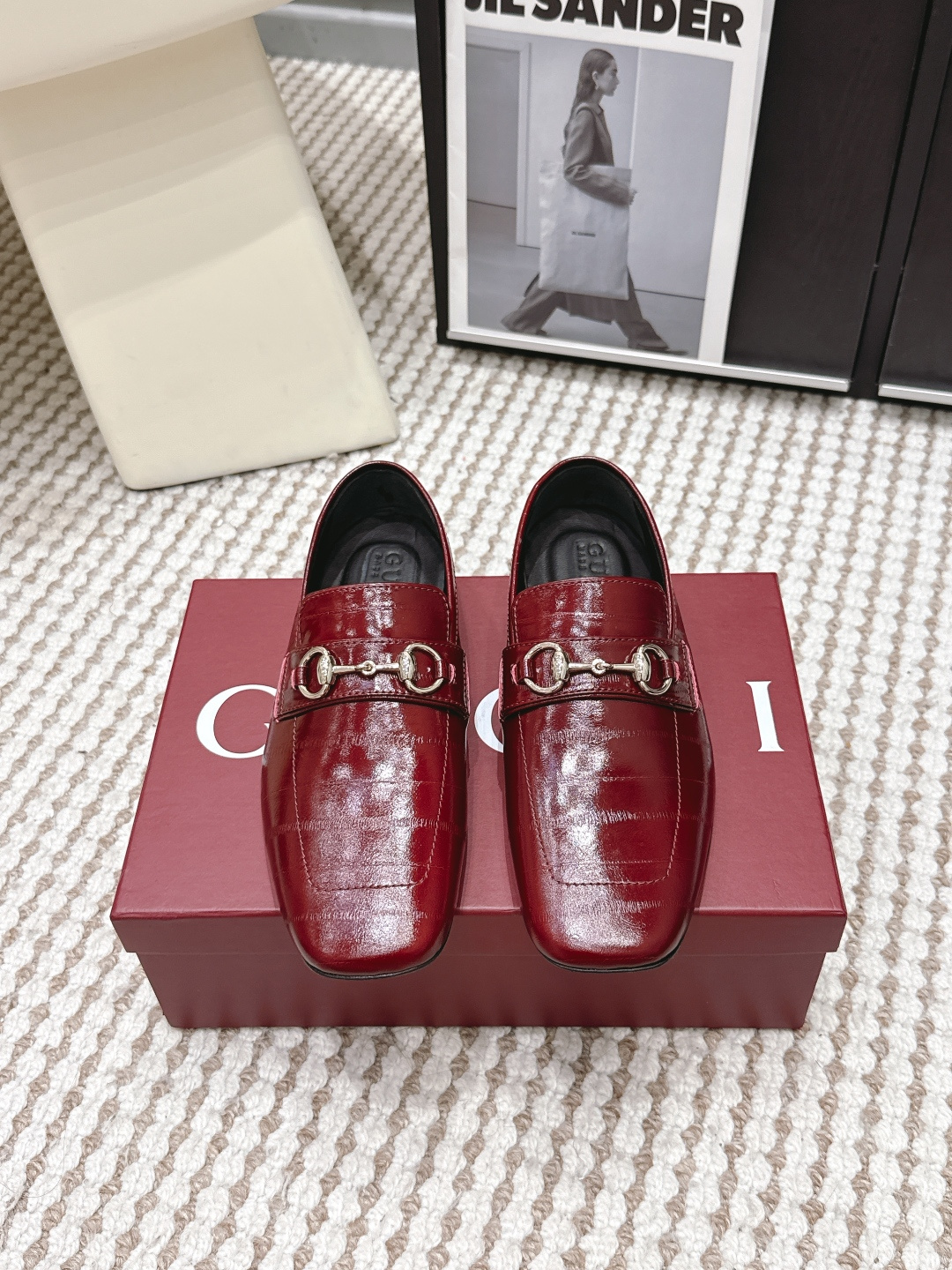 Gucci Style Leather Women's Shoes style reference detail image 1 from source 784619