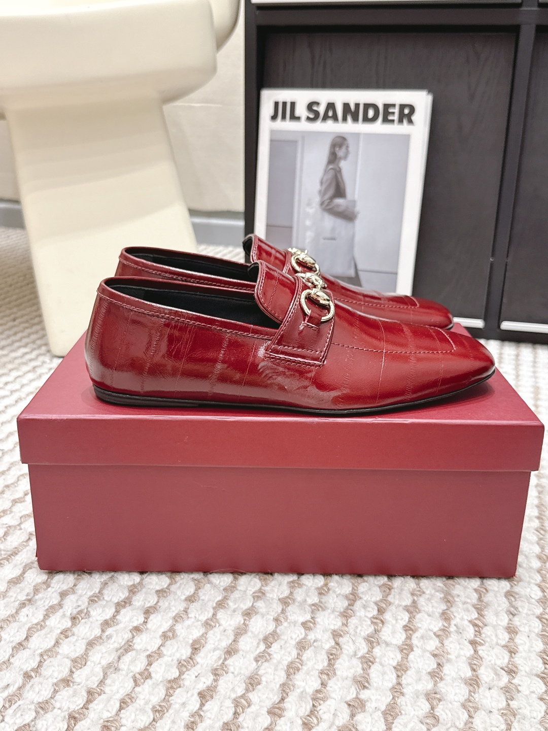 Gucci Style Leather Women's Shoes style reference detail image 2 from source 784619
