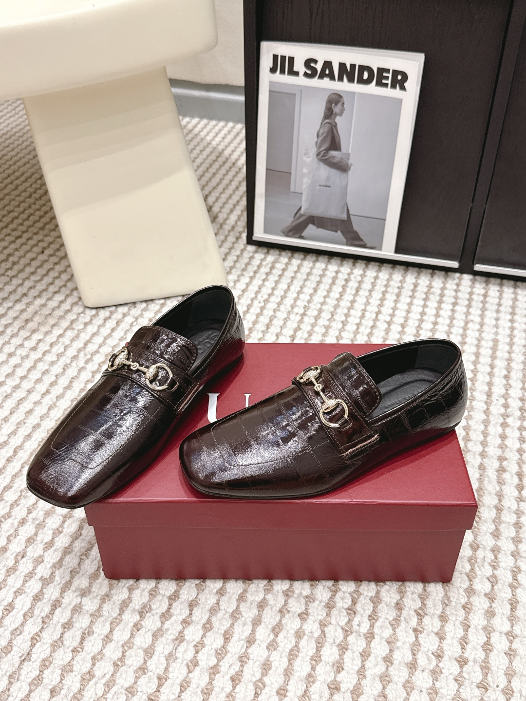 Gucci Style Leather Women's Shoes style reference detail image 3 from source 784620