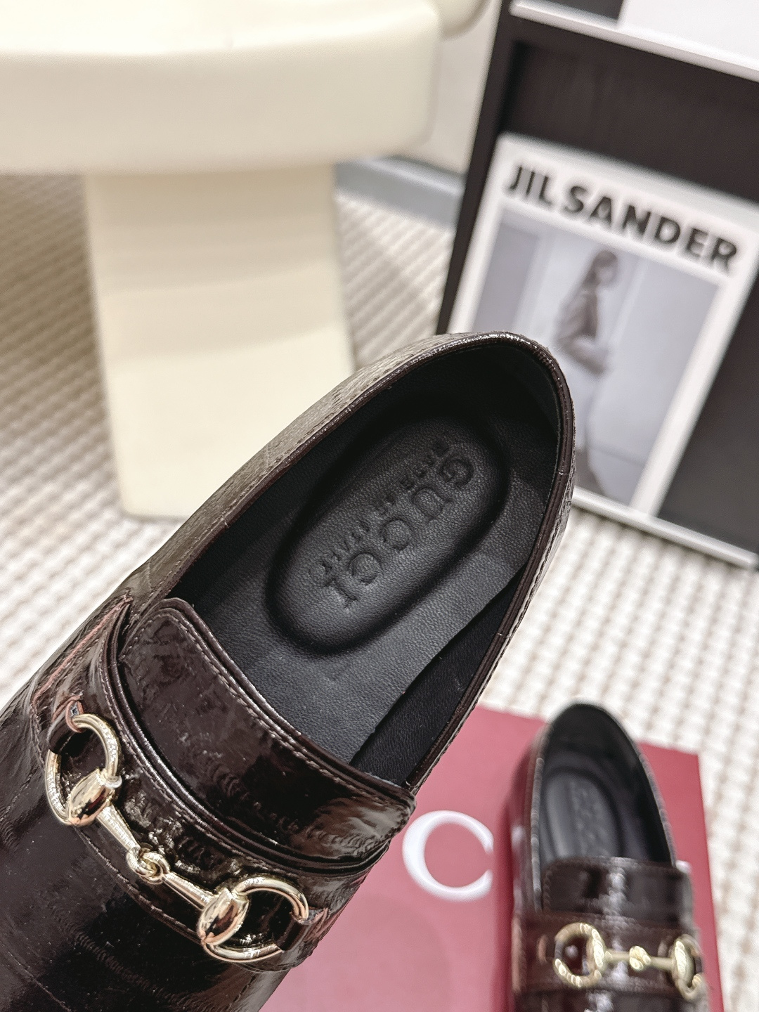 Gucci Style Leather Women's Shoes style reference detail image 7 from source 784620