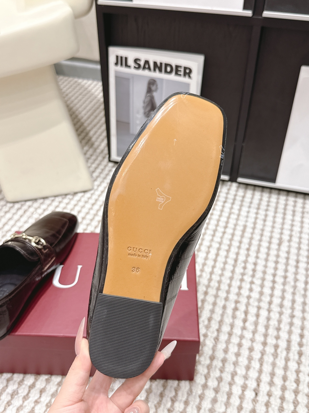Gucci Style Leather Women's Shoes style reference detail image 9 from source 784620