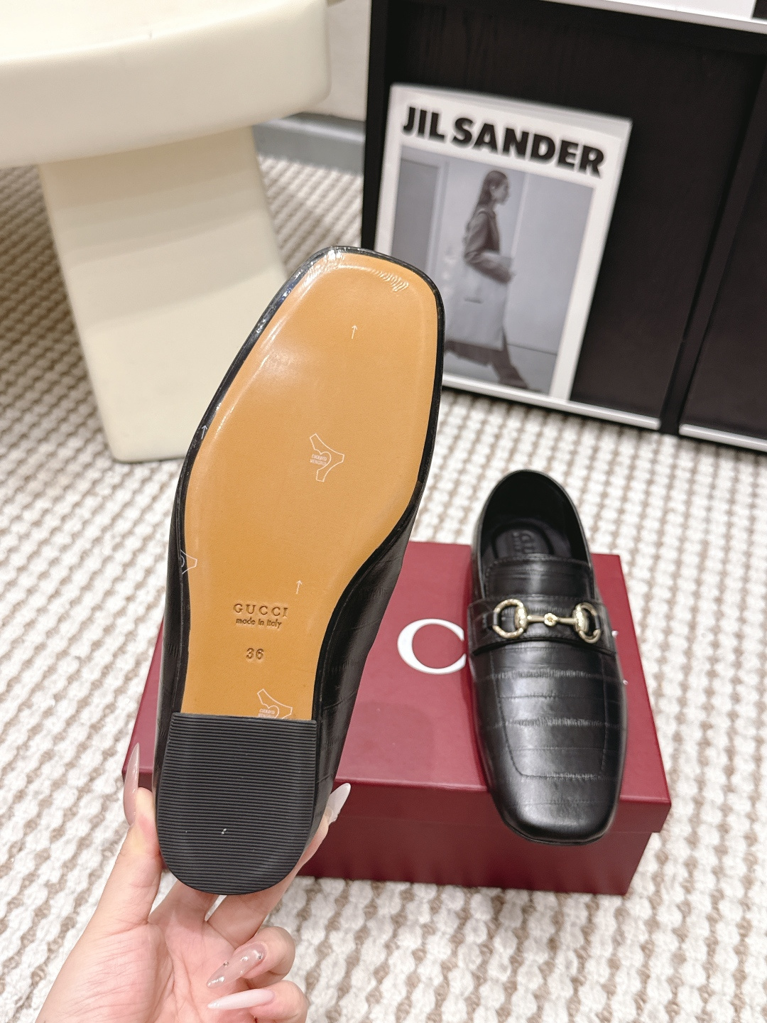 Gucci Style Leather Women's Shoes style reference detail image 9 from source 784621