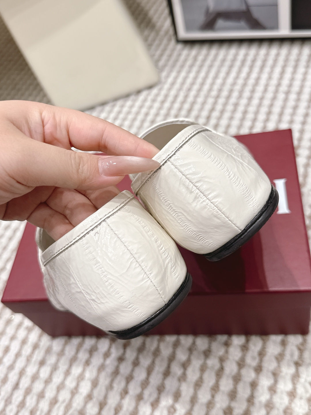 Gucci Style Leather Women's Shoes style reference detail image 9 from source 784622