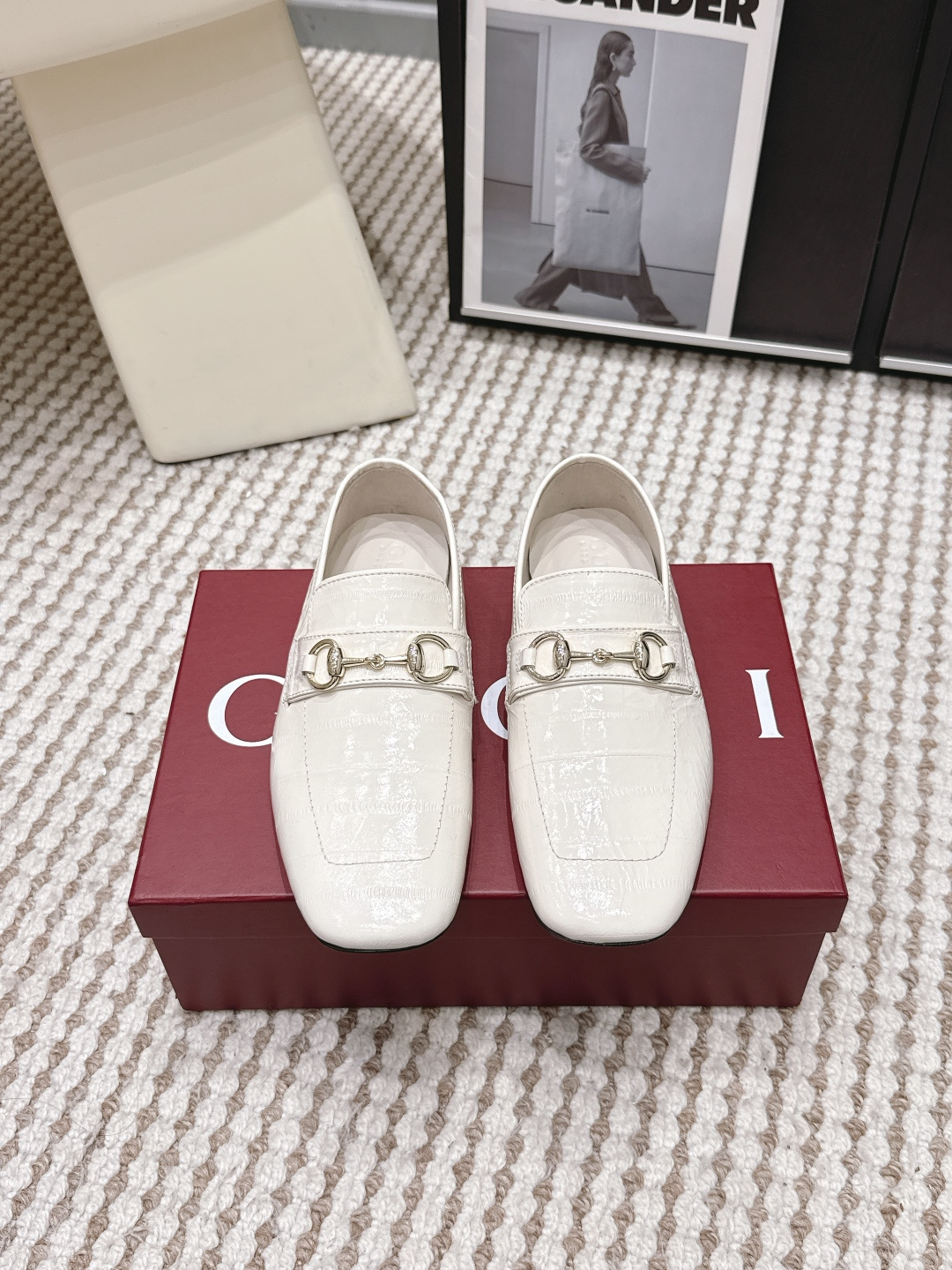 Gucci Style Leather Women's Shoes style reference detail image 1 from source 784622