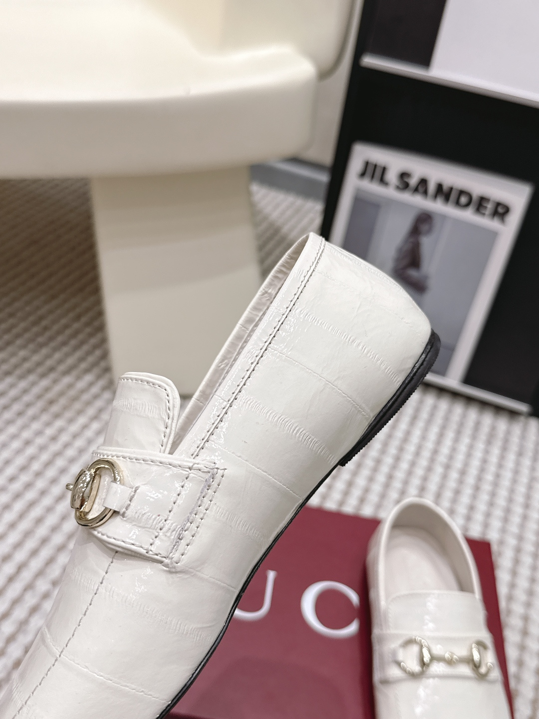 Gucci Style Leather Women's Shoes style reference detail image 7 from source 784622