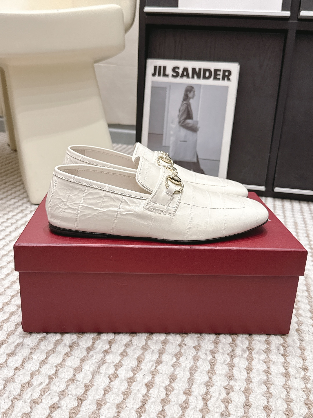 Gucci Style Leather Women's Shoes style reference detail image 2 from source 784622