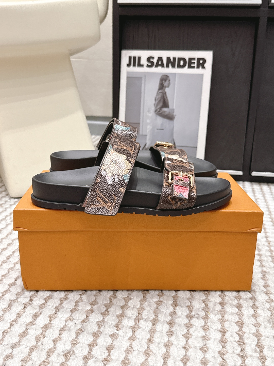LV Style Leather Women's Shoes Lookbook Reference image 2