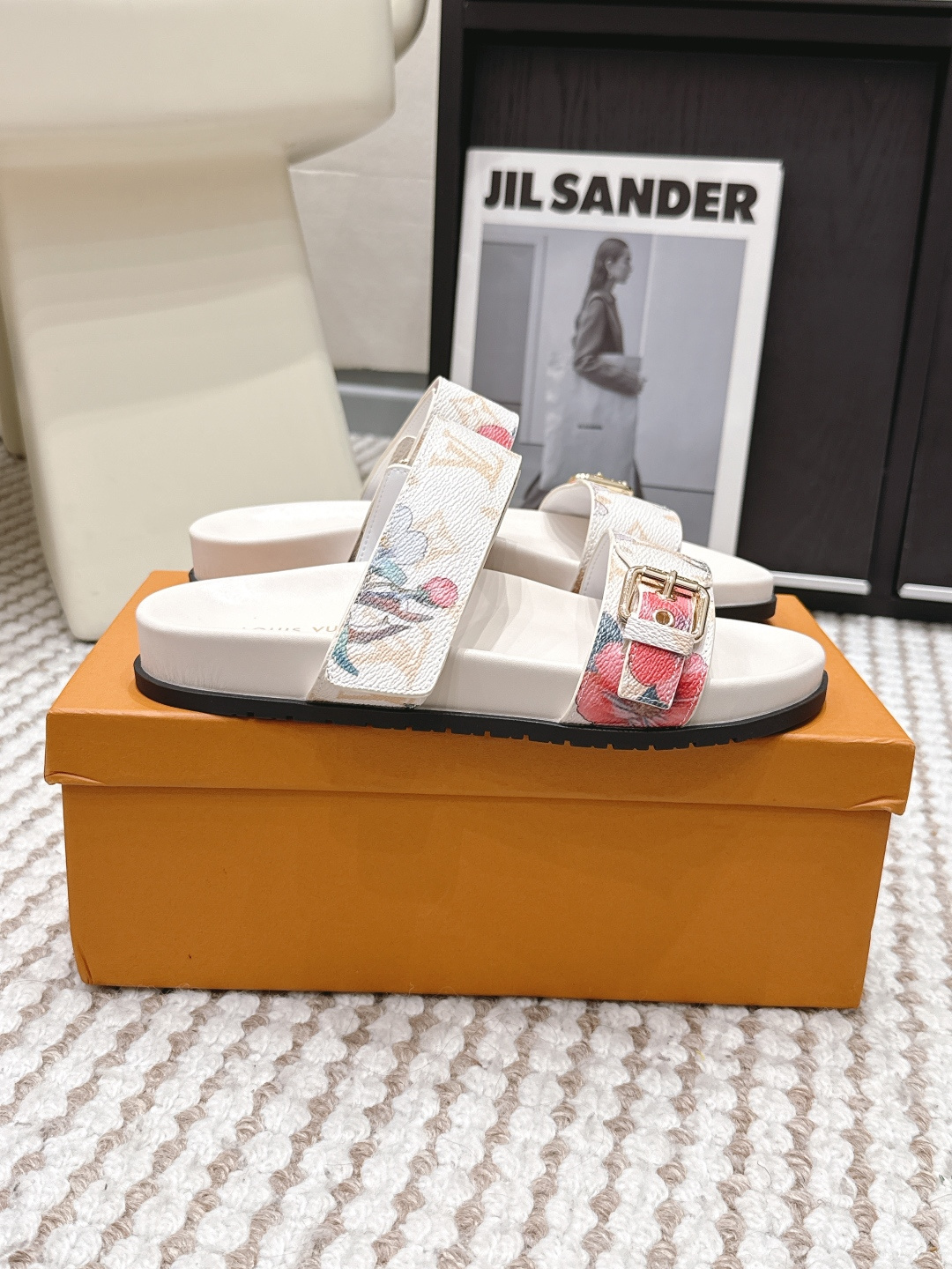 LV Style Leather Women's Shoes Lookbook Reference image 2