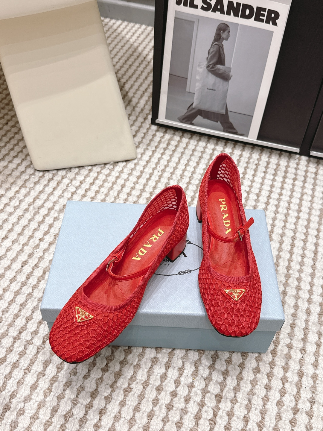Prada Style Black Women's Shoes style reference detail image 4 from source 784850