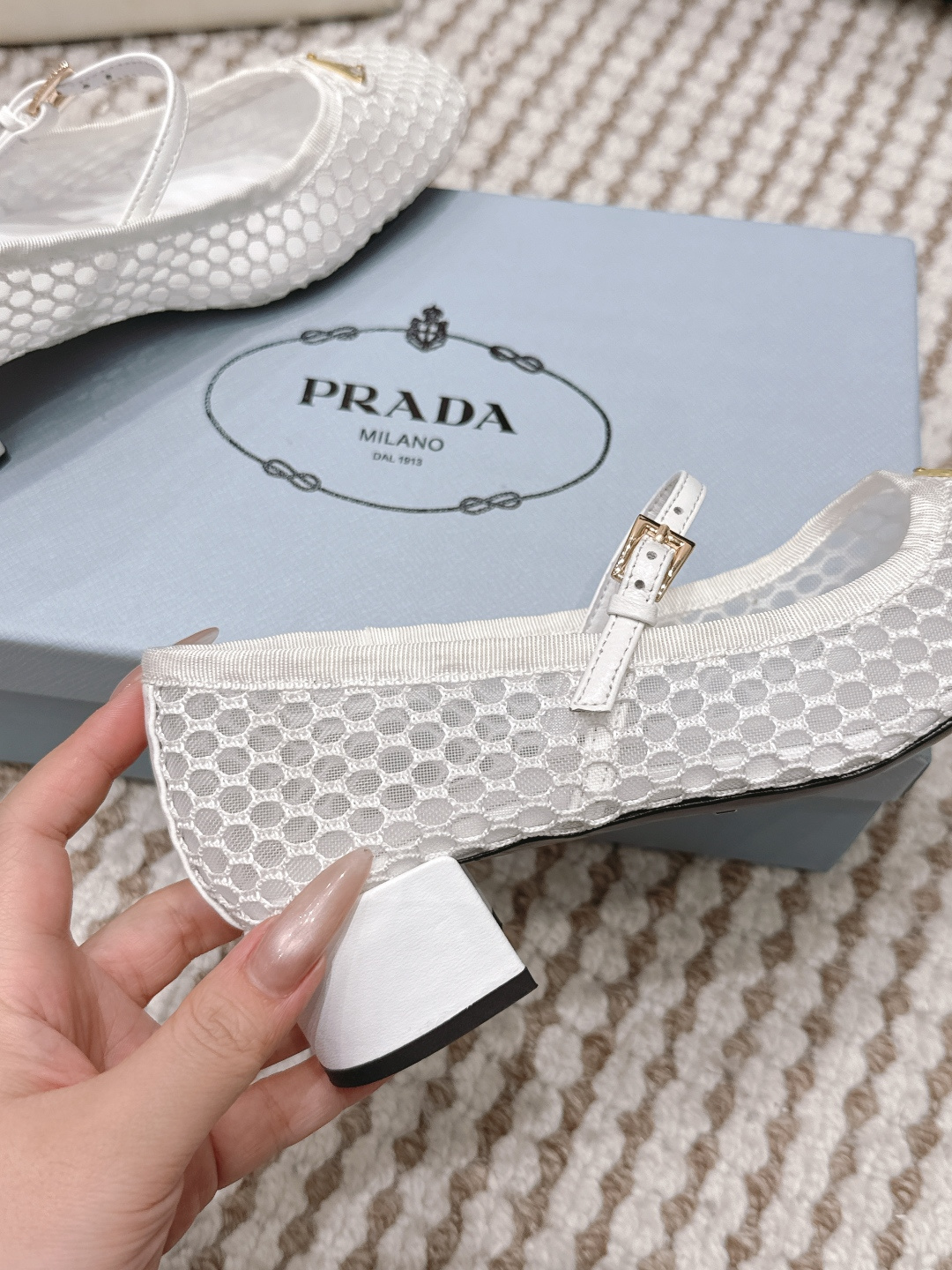 Prada Style Black Women's Shoes style reference detail image 7 from source 784851