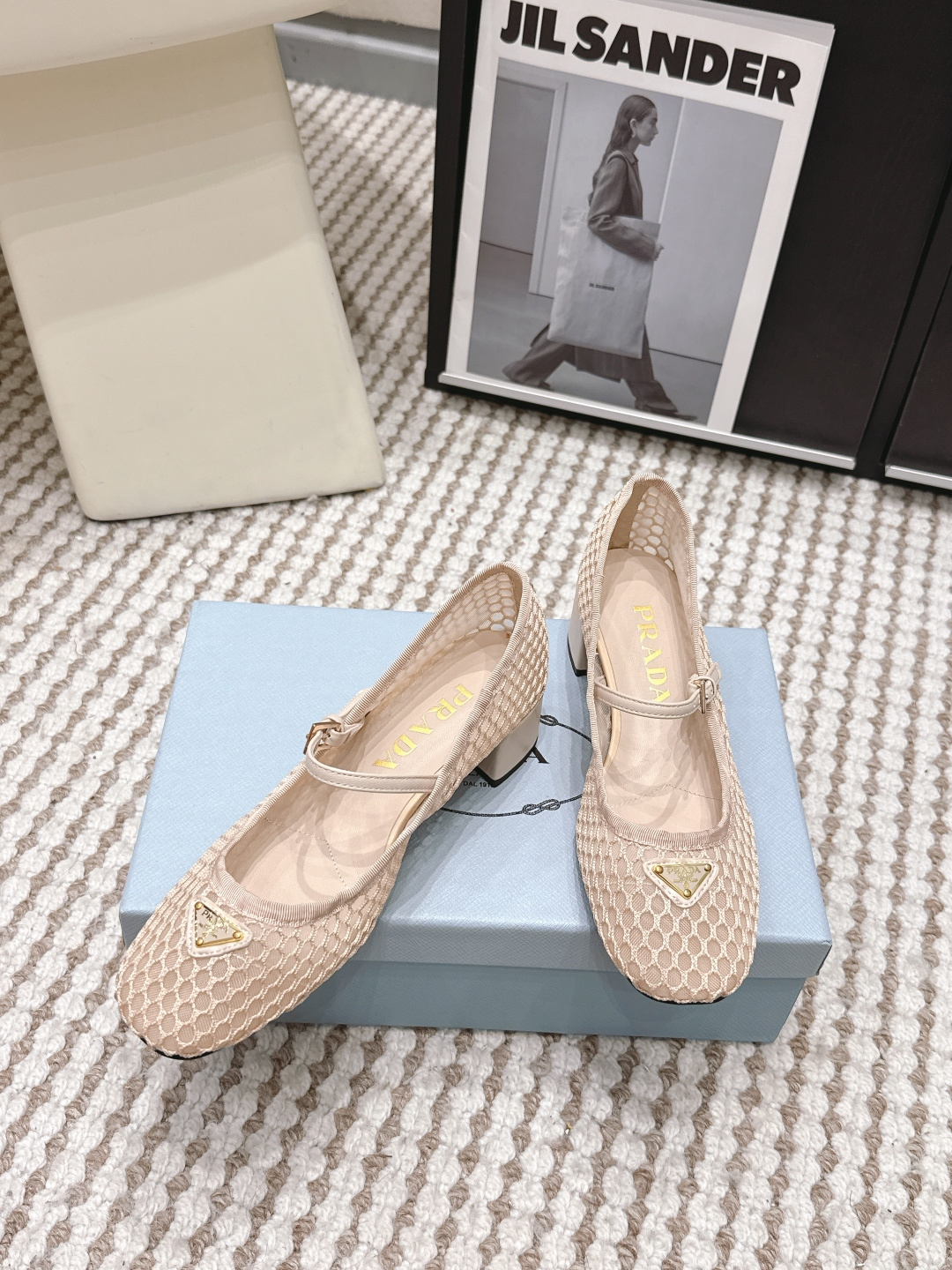 Prada Style Black Women's Shoes style reference detail image 4 from source 784852