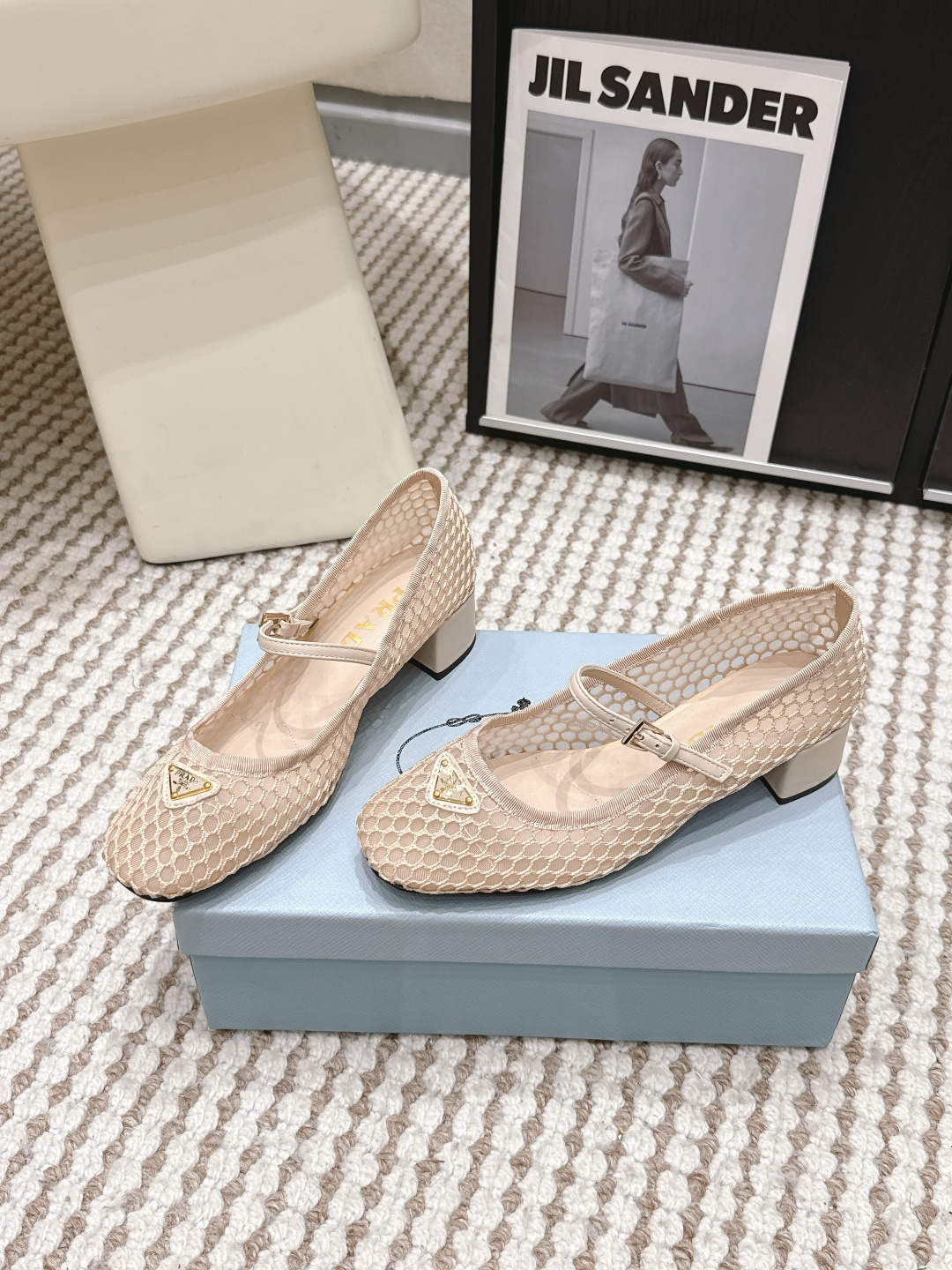 Prada Style Black Women's Shoes style reference detail image 3 from source 784852