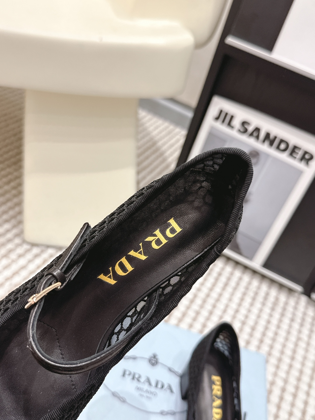 Prada Style Black Women's Shoes style reference detail image 7 from source 784853