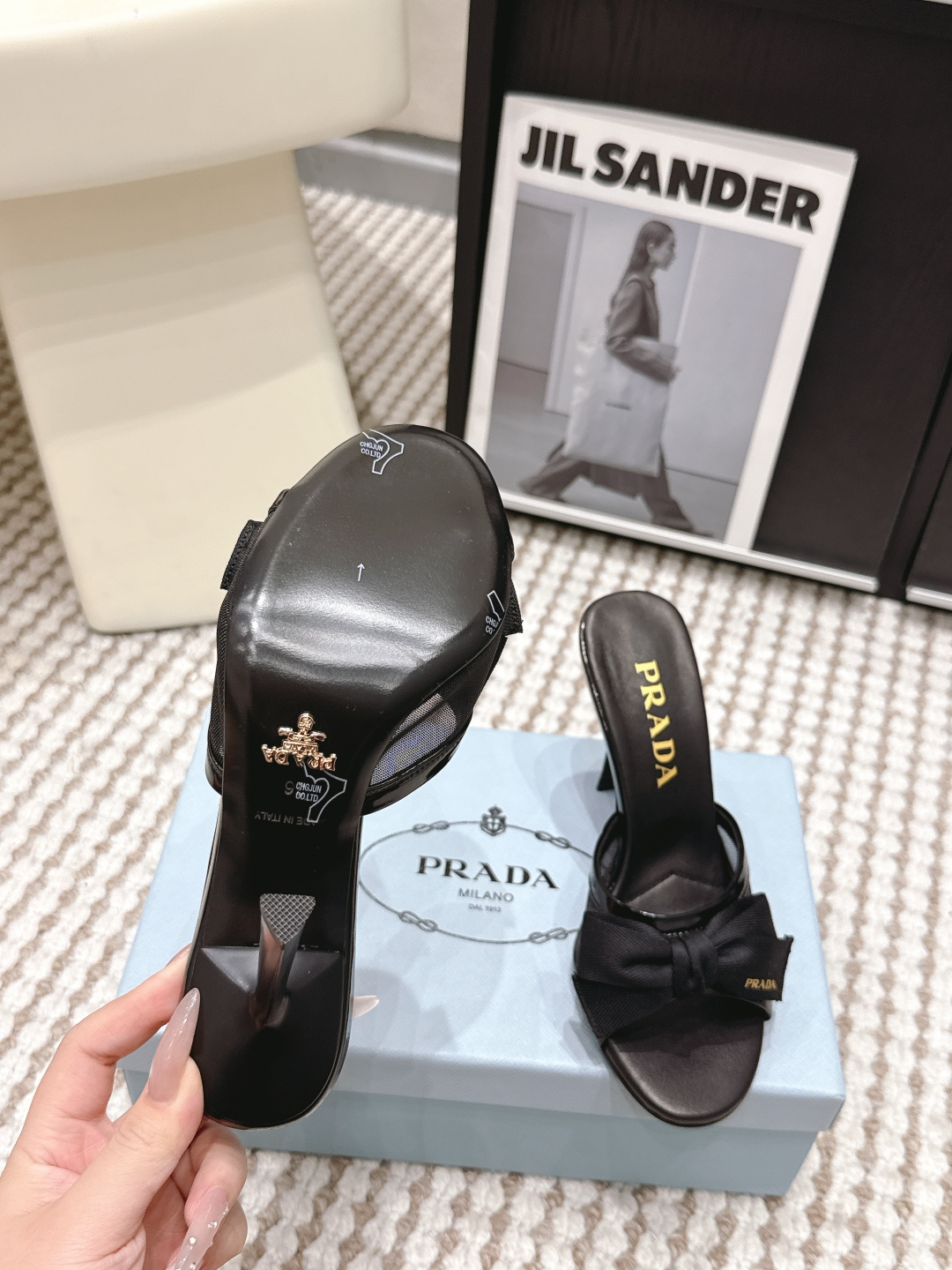 Prada Style Black Women's Shoes style reference detail image 9 from source 784855
