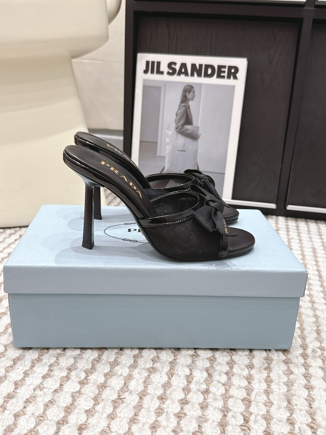 Prada Style Black Women's Shoes style reference detail image 2 from source 784855