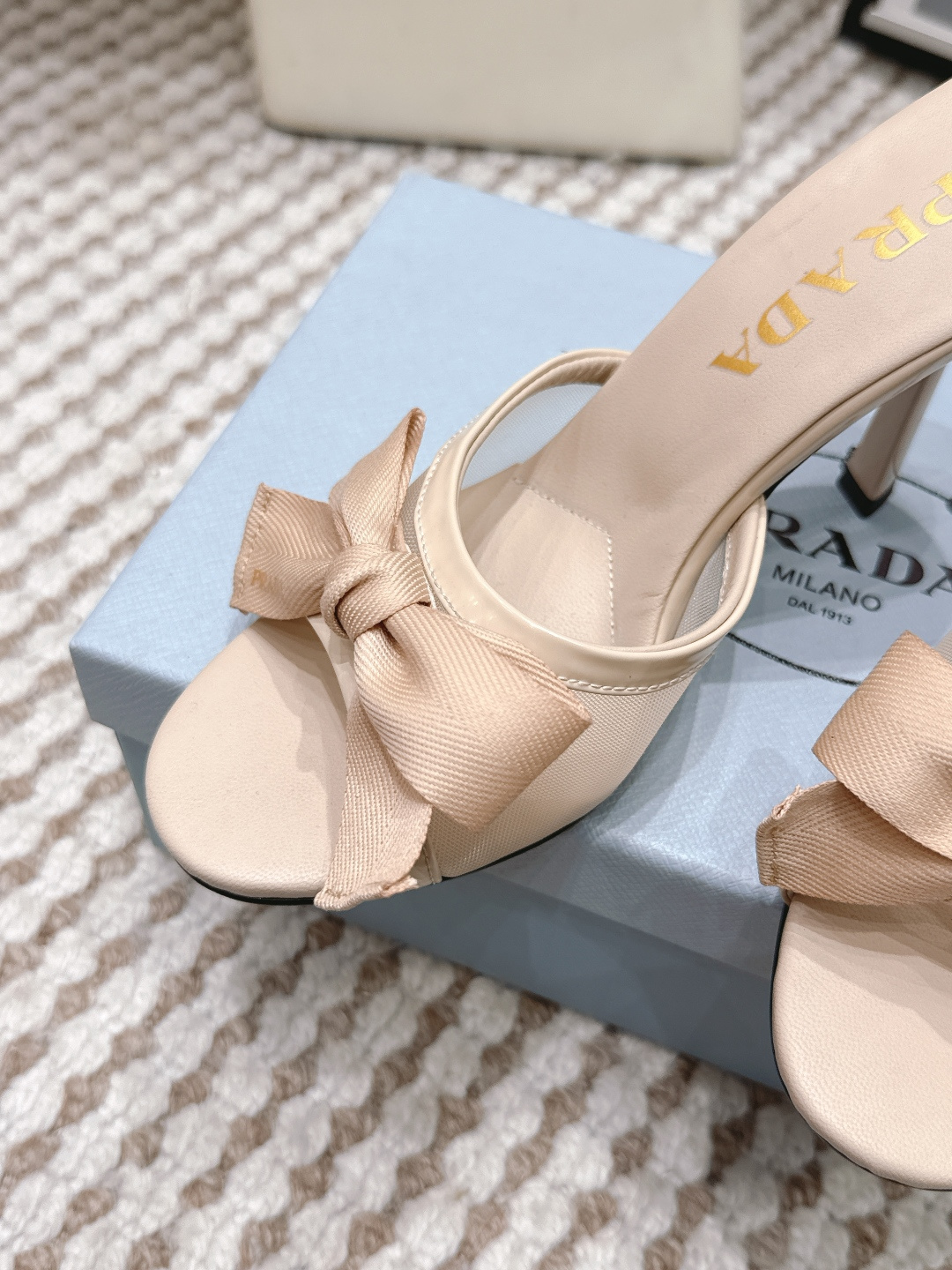 Prada Style Black Women's Shoes style reference detail image 8 from source 784857