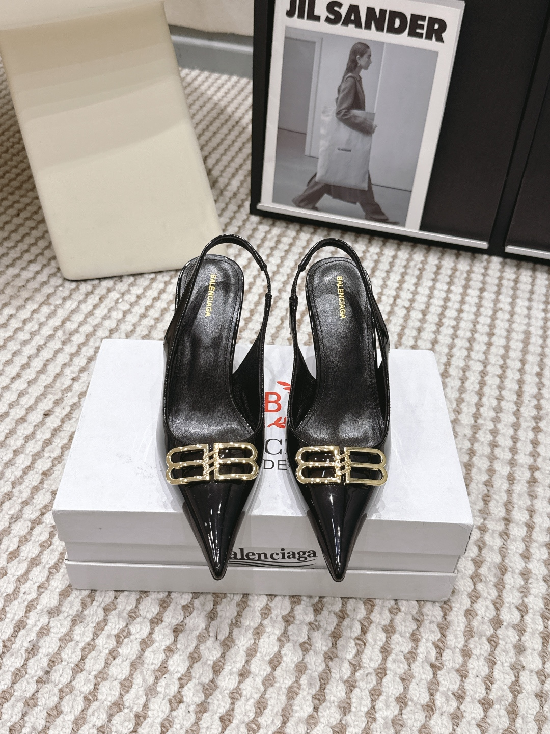 Черные туфли Balenciaga с острым носком