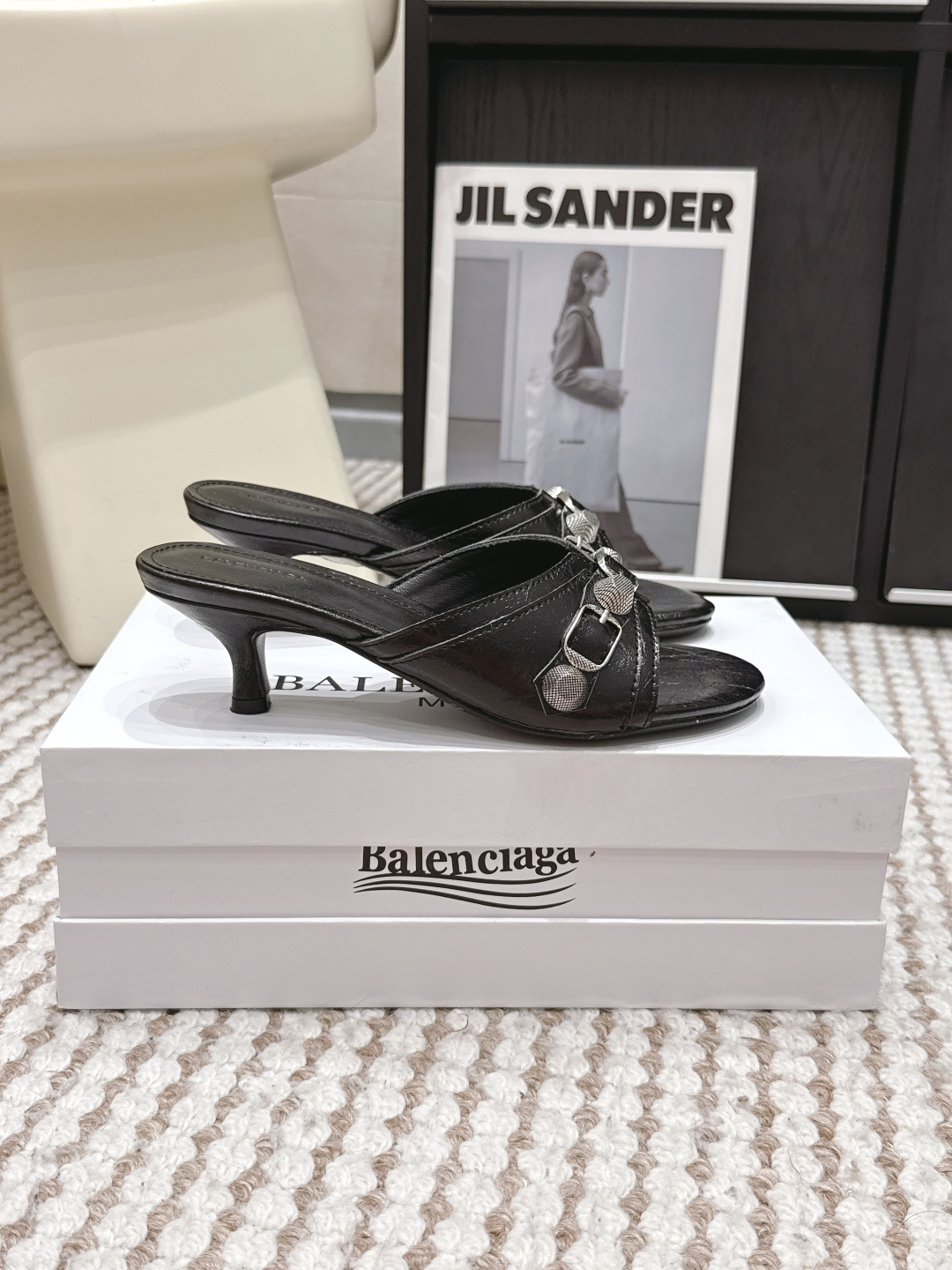 Женские сабо Balenciaga с металлическими заклепками