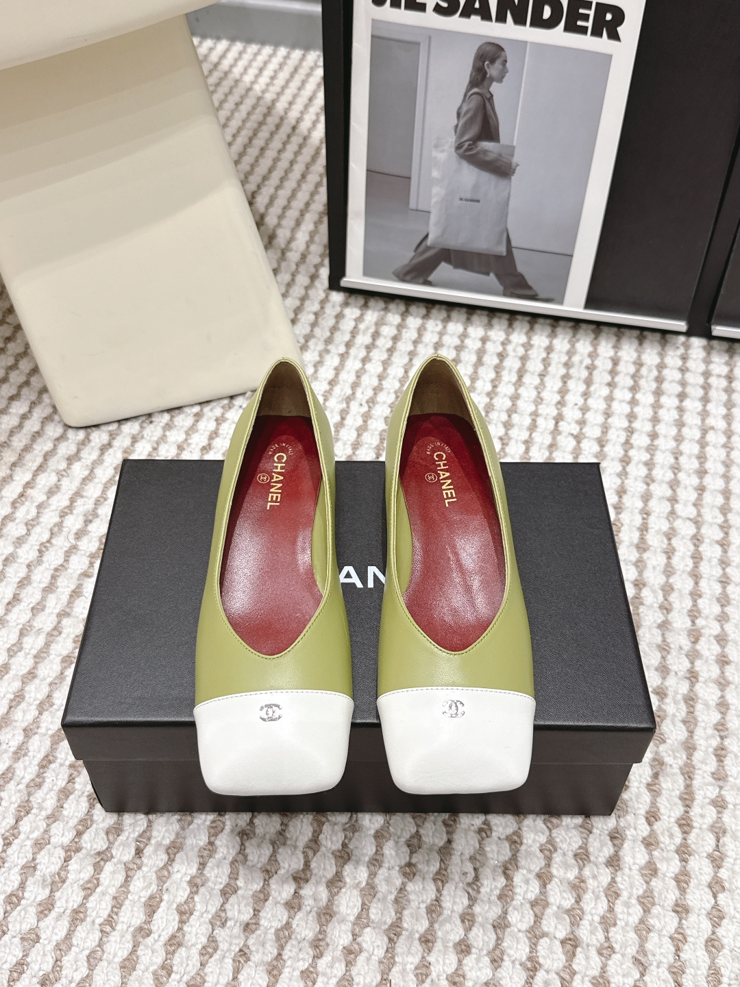 CHANEL小香 26ss 春夏新款 粗跟玛丽珍单鞋，复古法式优雅感，高级感十足 最近很火的一双单鞋！露