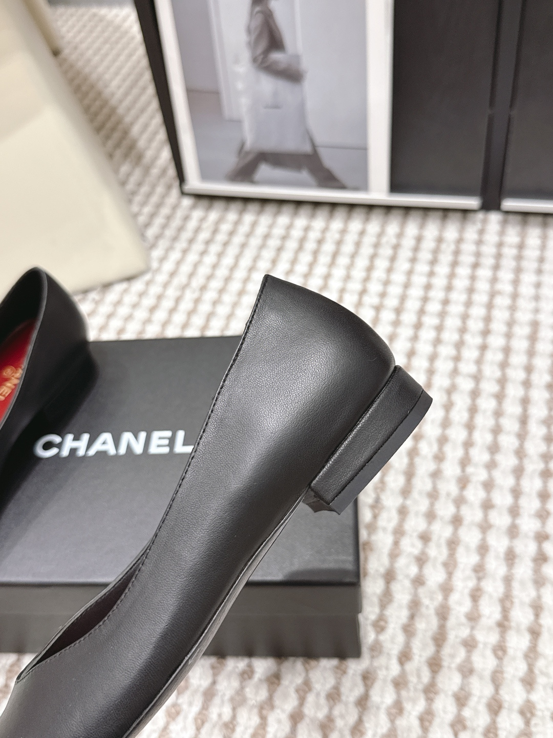 CHANEL小香 26ss 春夏新款 粗跟玛丽珍单鞋，复古法式优雅感，高级感十足 最近很火的一双单鞋！露