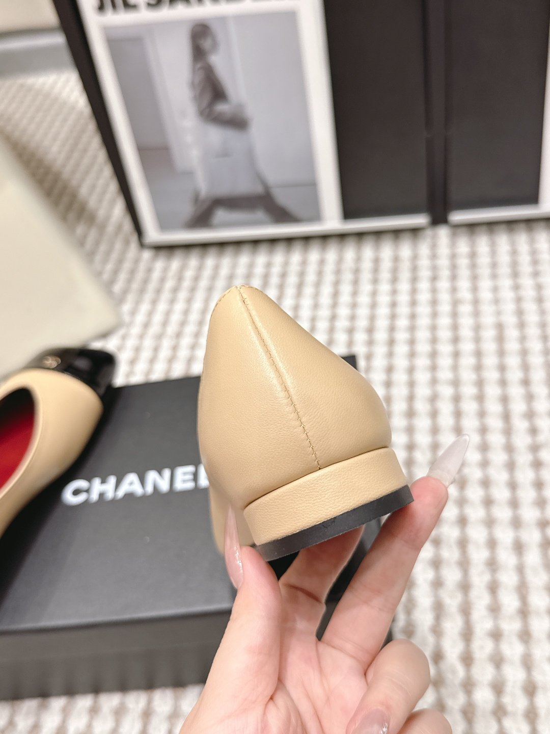 CHANEL小香 26ss 春夏新款 粗跟玛丽珍单鞋，复古法式优雅感，高级感十足 最近很火的一双单鞋！露