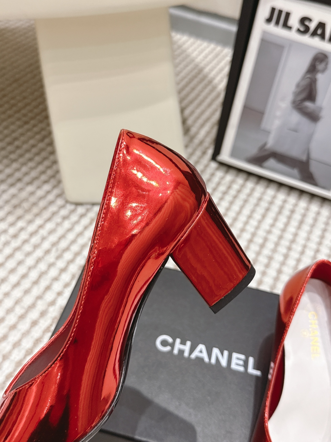 CHANEL小香 26ss 春夏新款 粗跟玛丽珍单鞋，复古法式优雅感，高级感十足 最近很火的一双单鞋！露