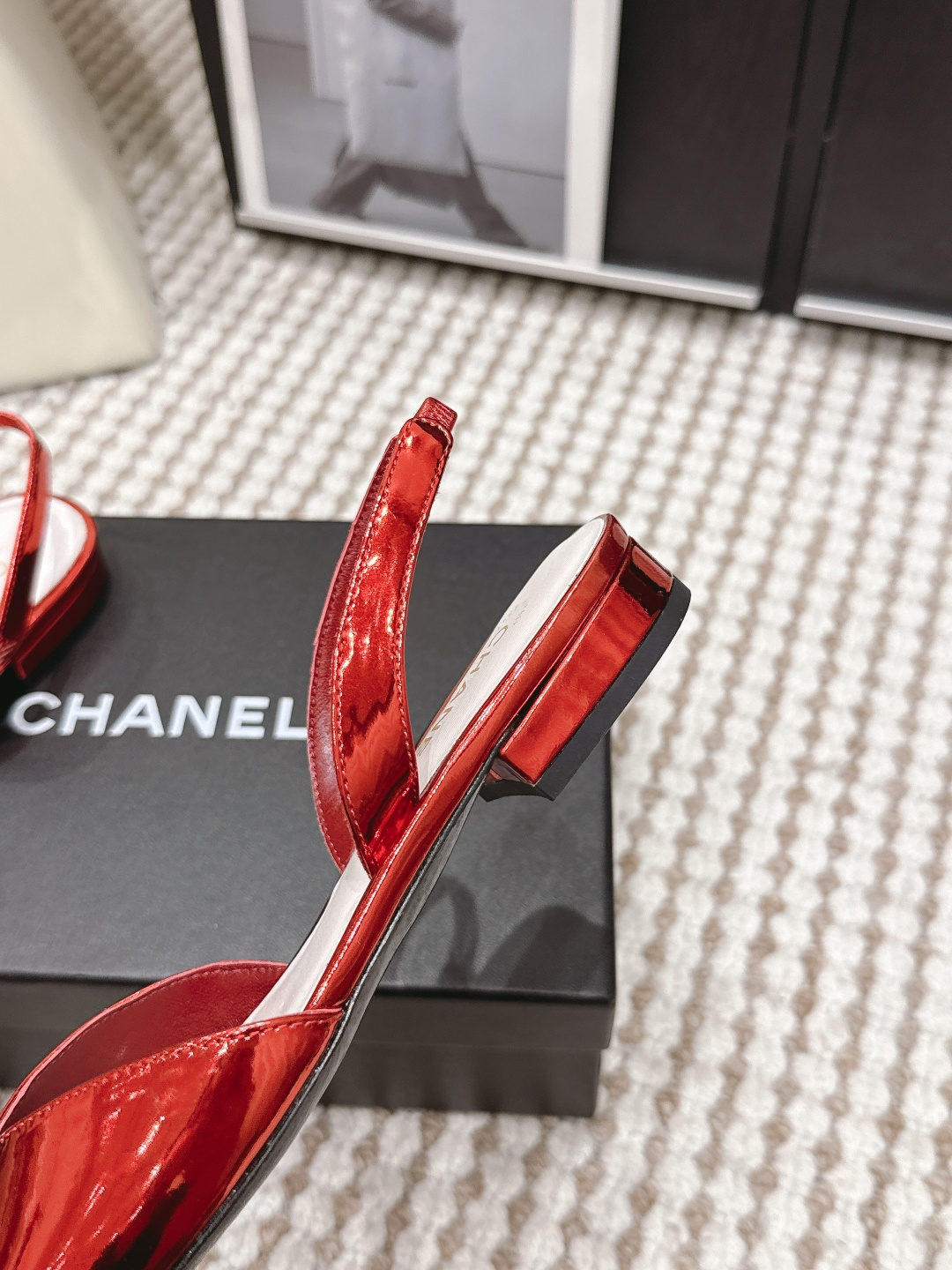代购级CHANEL小香 26ss 春夏新款 粗跟玛丽珍单鞋，复古法式优雅感，高级感十足 最近很火的一双单