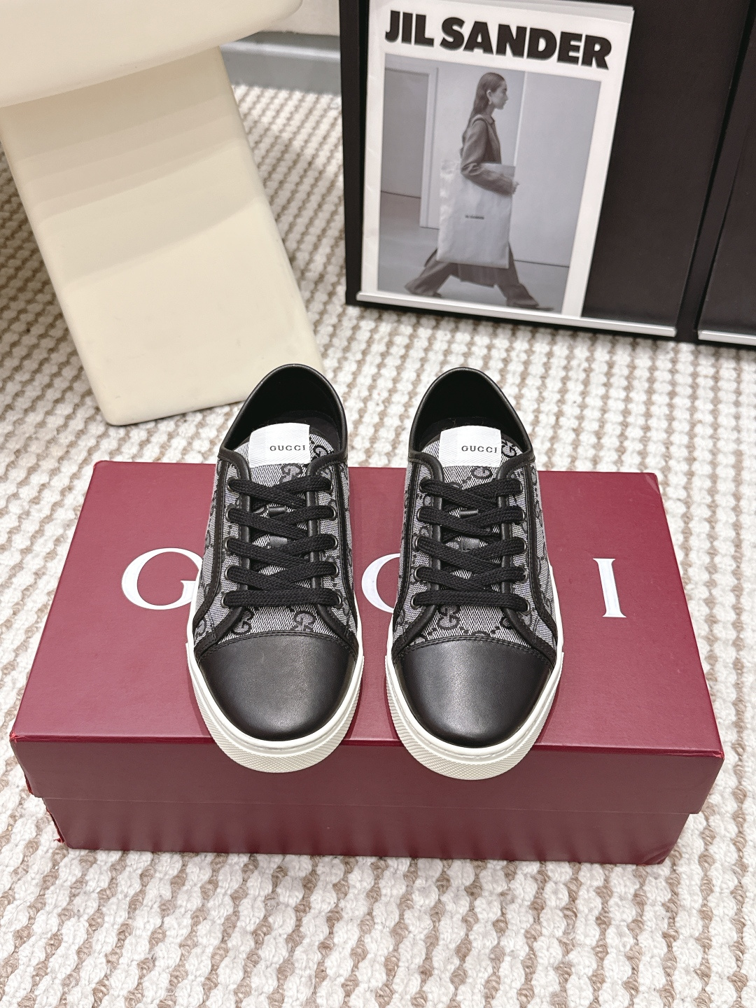 Gucci Style White Leather Women's Shoes style reference detail image 1 from source 784628