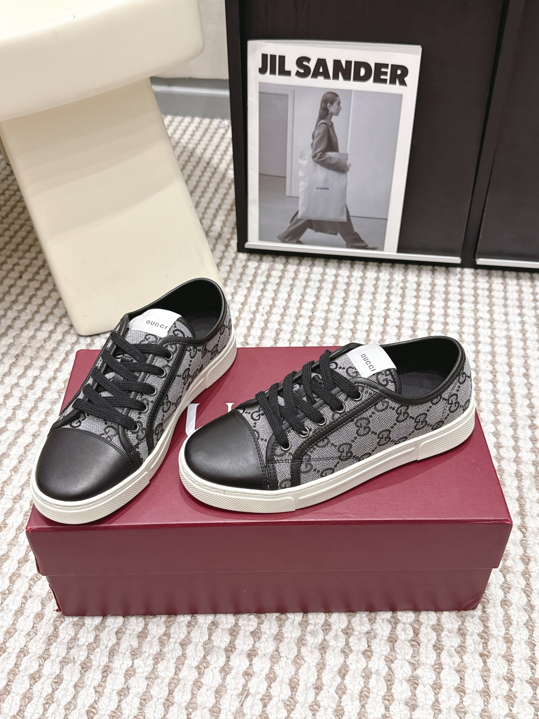 Gucci Style White Leather Women's Shoes style reference detail image 3 from source 784628
