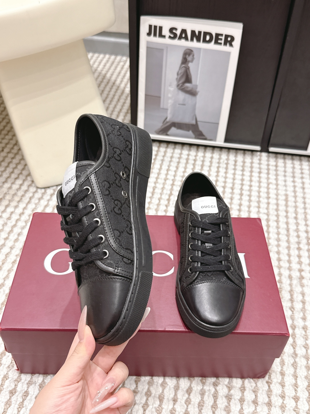 Gucci Style White Leather Women's Shoes style reference detail image 5 from source 784629