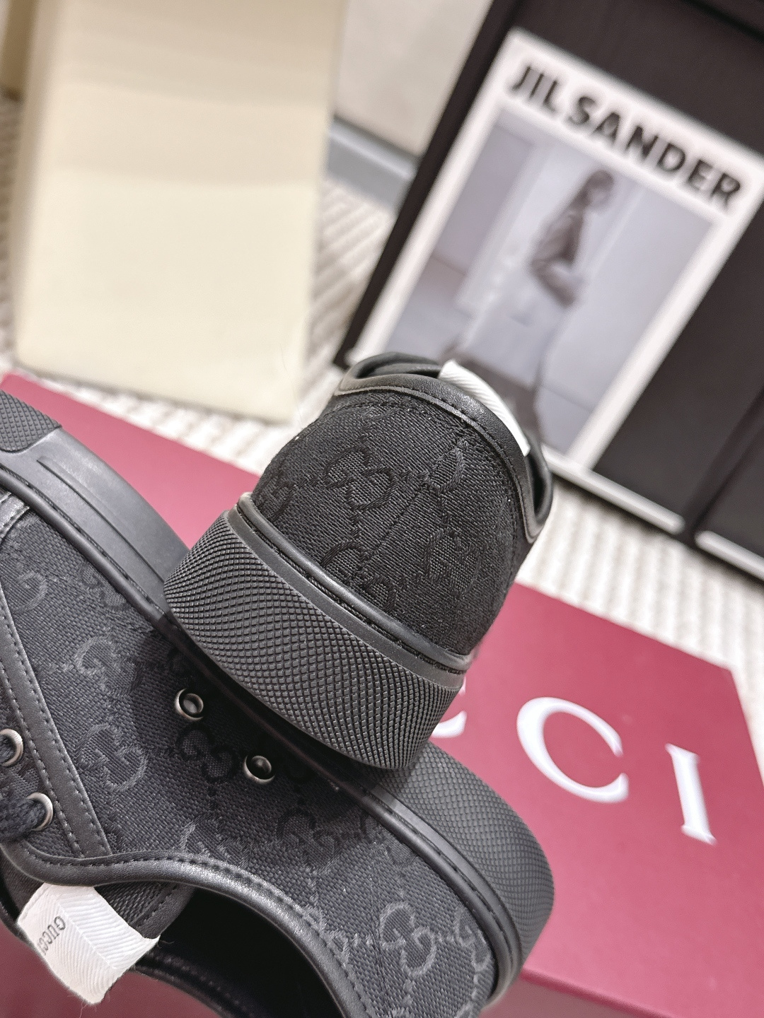 Gucci Style White Leather Women's Shoes style reference detail image 8 from source 784629