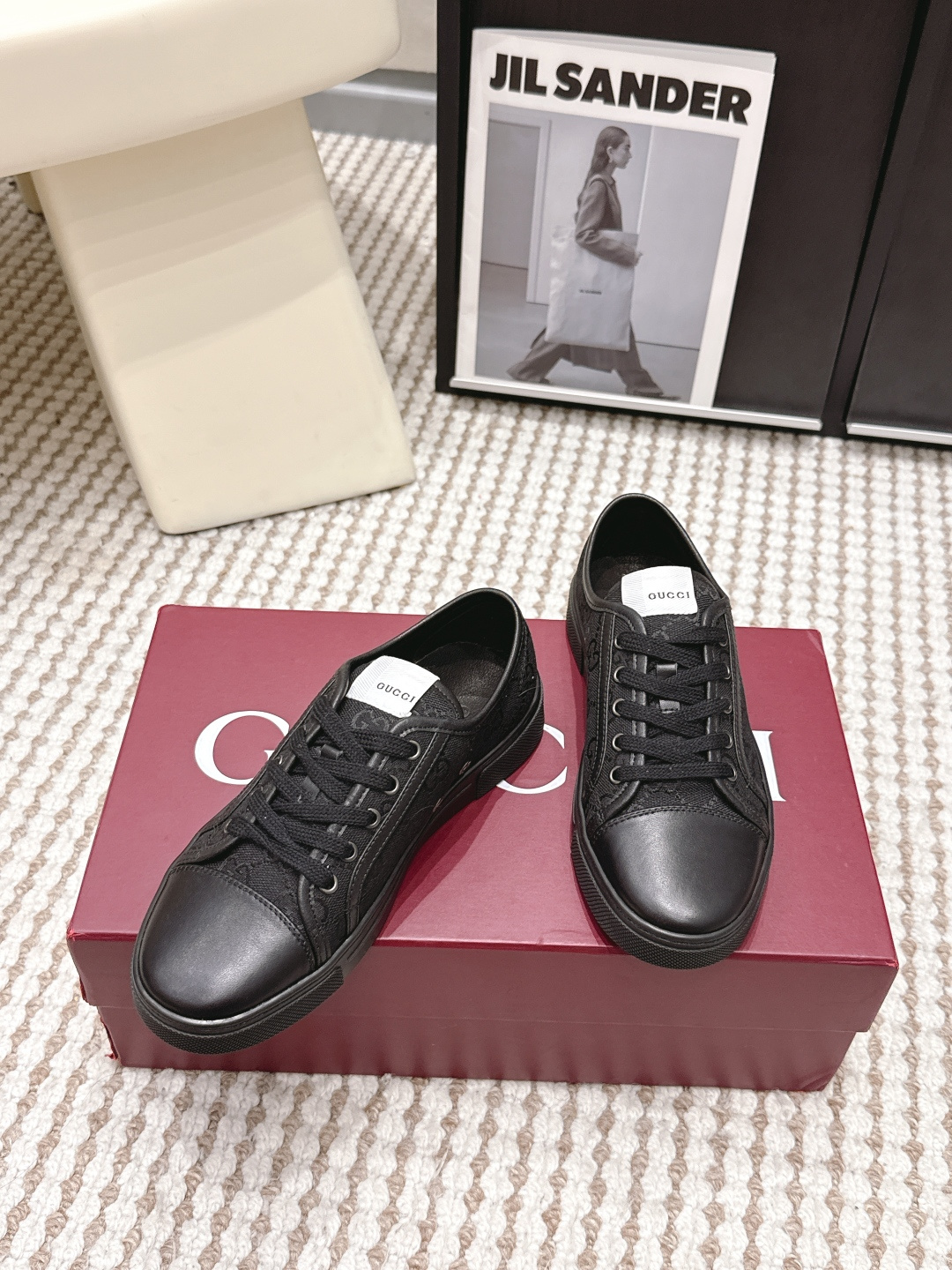 Gucci Style White Leather Women's Shoes style reference detail image 4 from source 784629