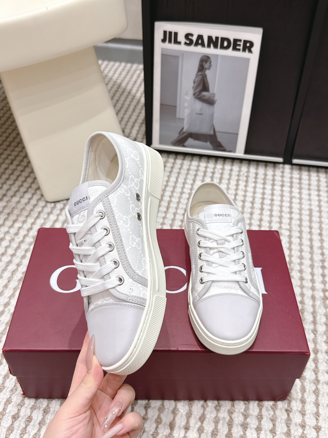 Gucci Style White Leather Women's Shoes style reference detail image 5 from source 784630