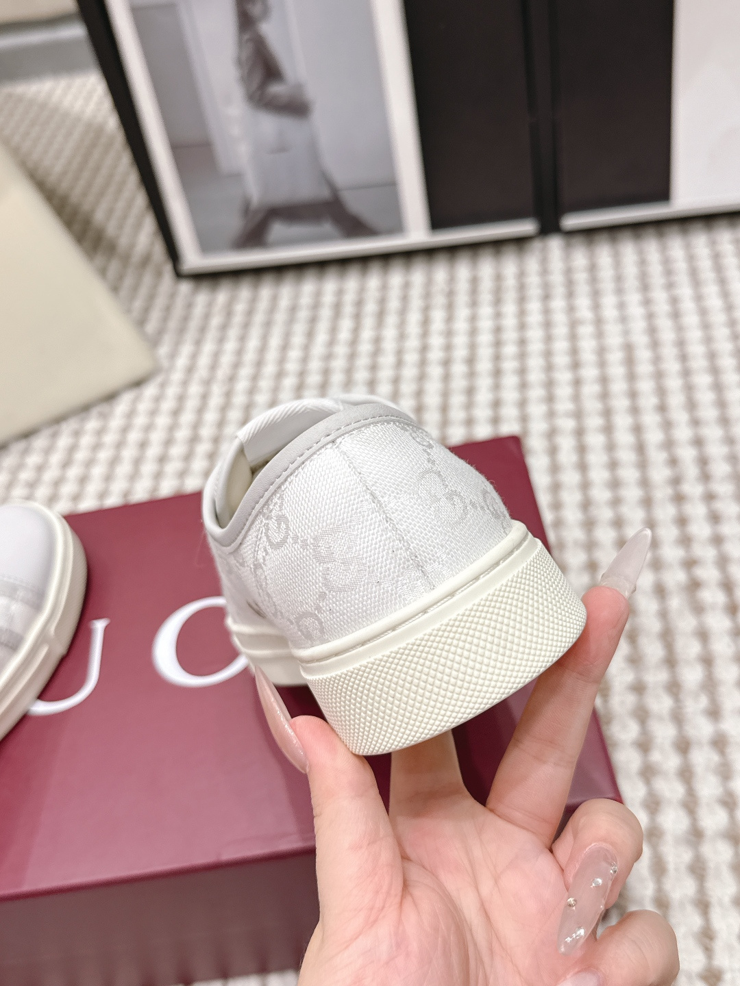 Gucci Style White Leather Women's Shoes style reference detail image 9 from source 784630