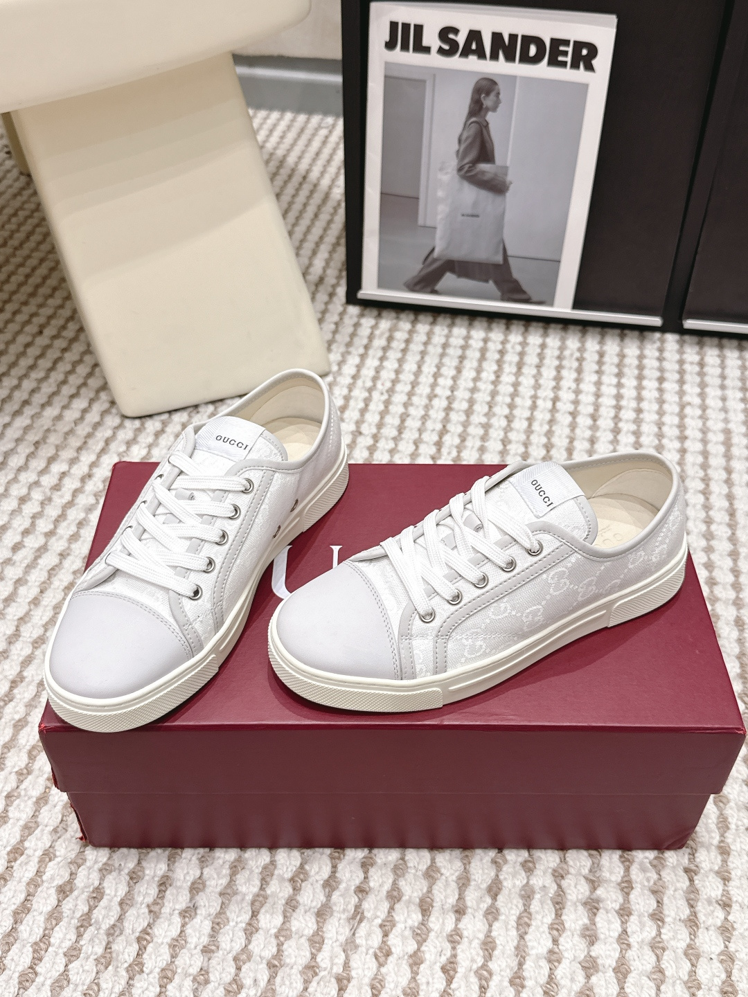 Gucci Style White Leather Women's Shoes style reference detail image 3 from source 784630