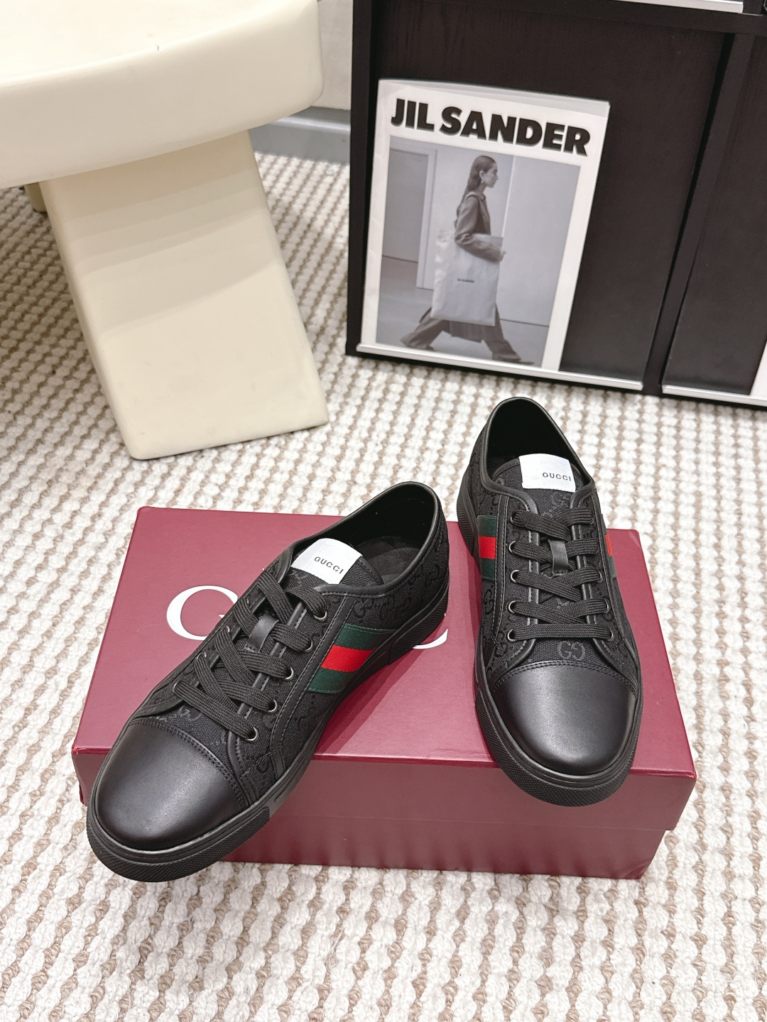 Gucci Style White Leather Women's Shoes style reference detail image 4 from source 784631
