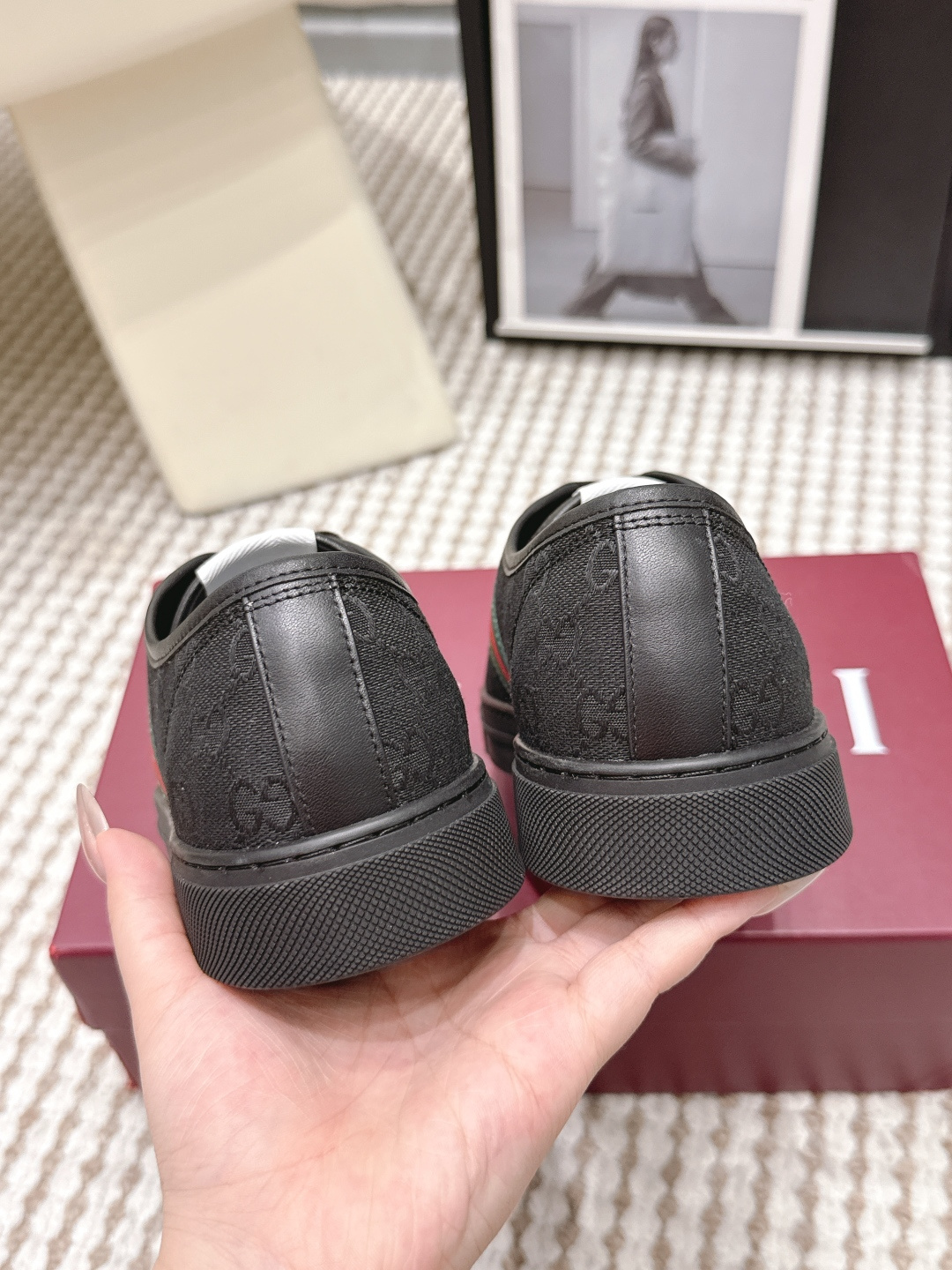 Gucci Style White Leather Women's Shoes style reference detail image 8 from source 784631